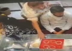 फरीदाबाद: मेन बाजार में महिला सबके सामने सोने का कंगन पहनकर हुई रफूचक्कर, CCTV में कैद वारदात