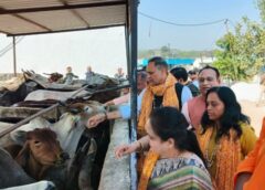 फरीदाबाद विकास मॉडल का अध्ययन किया केरल प्रतिनिधिमंडल ने, गोशाला में गइयों को खिलाया गुड़ 