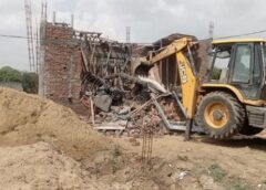फरीदाबाद: गांव जाजरू में अवैध कॉलोनियों पर बुलडोजर, 9 एकड़ में बड़ी कार्रवाई
