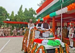 बल्लभगढ़ में मूलचंद शर्मा ने फहराया तिरंगा, शहीद परिवारों को किया सम्मानित