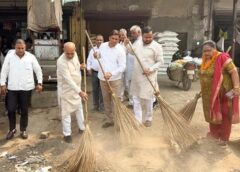 बल्लभगढ़ की अनाज मंडी में चला सफाई अभियान, विधायक मूलचंद शर्मा ने खुद संभाली कमान