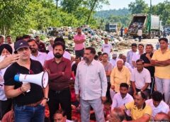 फरीदाबाद: भांखरी में डंपिंग साइट के विरोध में फिर जुटे सैकड़ों लोग, धरना जारी, पार्षदों से जवाब लेगा निगम