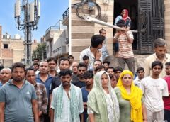 फरीदाबाद: हरि विहार में मोबाइल टावर लगाने का विरोध, लोगों के हंगामे के बाद लौटा सामान